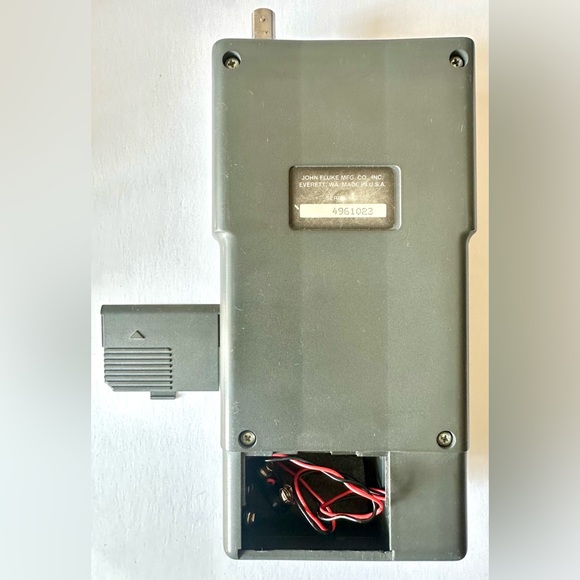 Fluke 650 LAN Cable Meter 650R Remote w/ Case Manual - Picture 9 of 13